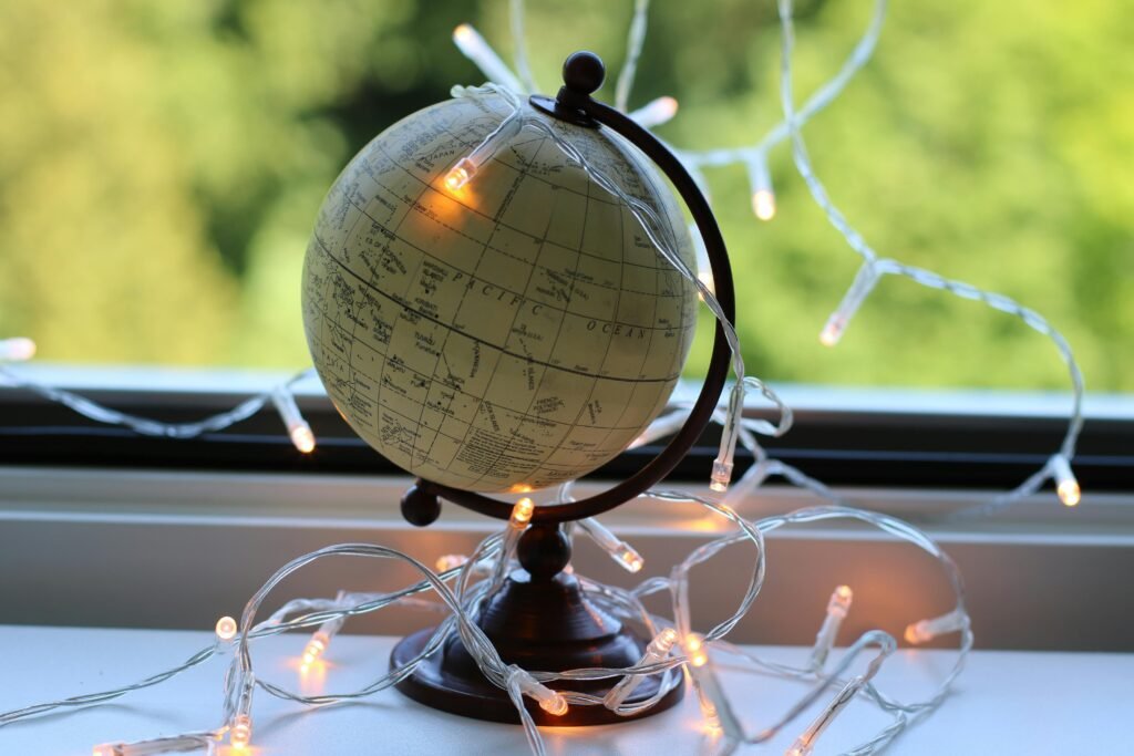 GLOBE FOR KIDS A GLOBE